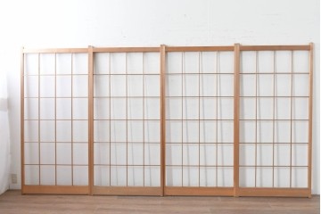 ヴィンテージ建具　昭和後期　明るい木色とすっきりとした格子が魅力の障子戸4枚セット　(R-086577)