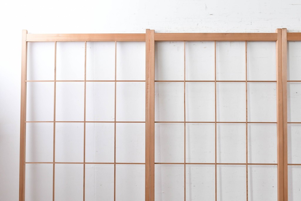 ヴィンテージ建具　昭和後期　明るい木色とすっきりとした格子が魅力の障子戸4枚セット　(R-086577)