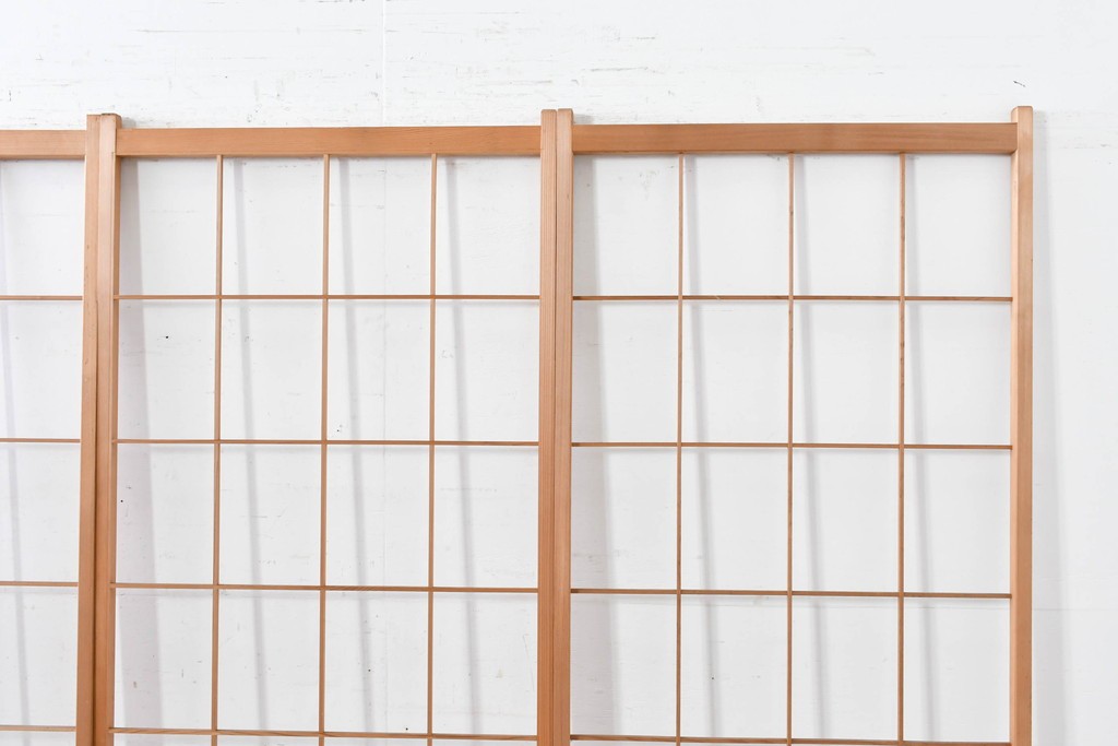 ヴィンテージ建具　昭和後期　明るい木色とすっきりとした格子が魅力の障子戸4枚セット　(R-086577)
