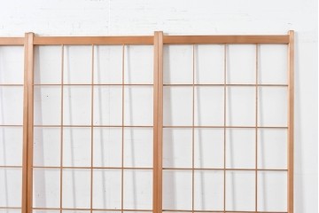 ヴィンテージ建具　昭和後期　明るい木色とすっきりとした格子が魅力の障子戸4枚セット　(R-086577)
