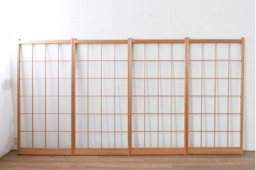 ヴィンテージ建具　昭和後期　明るい木色とすっきりとした格子が魅力の障子戸4枚セット　(R-086577)