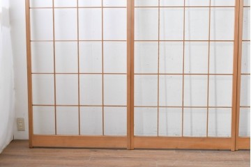 ヴィンテージ建具　昭和後期　明るい木色とすっきりとした格子が魅力の障子戸4枚セット　(R-086577)