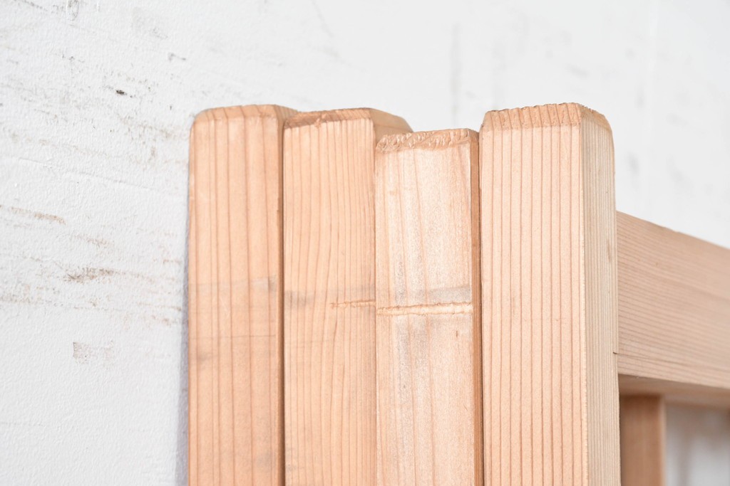 ヴィンテージ建具　昭和後期　明るい木色とすっきりとした格子が魅力の障子戸4枚セット　(R-086577)