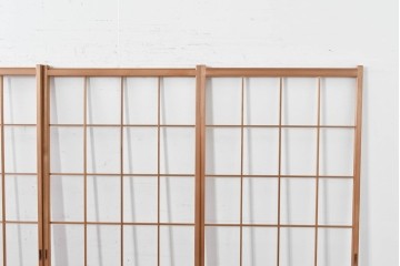 ヴィンテージ建具　昭和後期　明るい木色とすっきりとした格子が魅力の障子戸4枚セット　(R-086578)