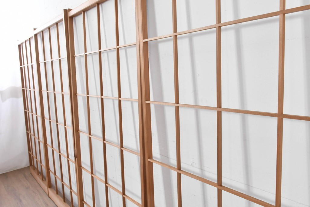 ヴィンテージ建具　昭和後期　明るい木色とすっきりとした格子が魅力の障子戸4枚セット　(R-086578)