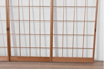 ヴィンテージ建具　昭和後期　明るい木色とすっきりとした格子が魅力の障子戸4枚セット　(R-086578)