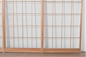 ヴィンテージ建具　昭和後期　明るい木色とすっきりとした格子が魅力の障子戸4枚セット　(R-086579)
