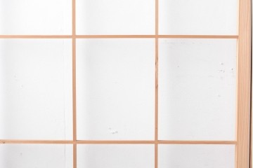 ヴィンテージ建具　昭和後期　明るい木色とすっきりとした格子が魅力の障子戸4枚セット　(R-086579)