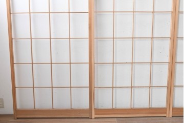 ヴィンテージ建具　昭和後期　明るい木色とすっきりとした格子が魅力の障子戸4枚セット　(R-086579)