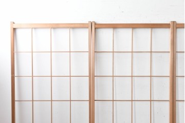 ヴィンテージ建具　昭和後期　明るい木色とすっきりとした格子が魅力の障子戸4枚セット　(R-086580)