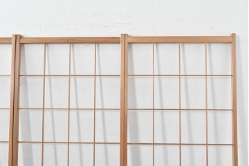 ヴィンテージ建具　昭和後期　明るい木色とすっきりとした格子が魅力の障子戸4枚セット　(R-086580)