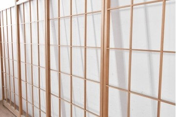 ヴィンテージ建具　昭和後期　明るい木色とすっきりとした格子が魅力の障子戸4枚セット　(R-086580)