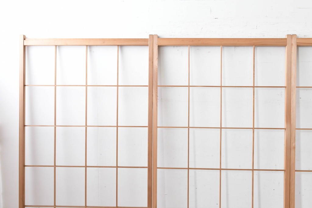 ヴィンテージ建具　昭和後期　明るい木色とすっきりとした格子が魅力の障子戸4枚セット　(R-086580)