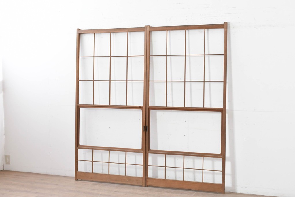 ヴィンテージ建具　昭和後期　シンプルな升目デザインの障子戸2枚セット　(R-086582)