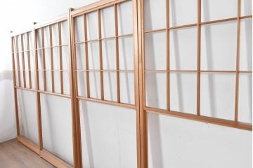 ヴィンテージ建具　昭和後期　シンプルな升目デザインの擦り上げ雪見障子戸4枚セット　(R-086584)