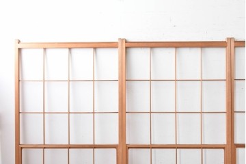 ヴィンテージ建具　昭和後期　シンプルな升目デザインの擦り上げ雪見障子戸4枚セット　(R-086584)