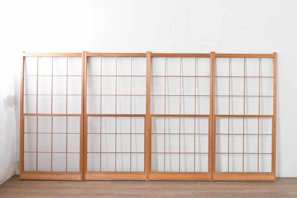 ヴィンテージ建具　昭和後期　シンプルな升目デザインの擦り上げ雪見障子戸4枚セット　(R-086584)