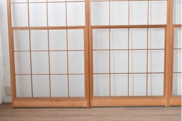 ヴィンテージ建具　昭和後期　シンプルな升目デザインの擦り上げ雪見障子戸4枚セット　(R-086584)