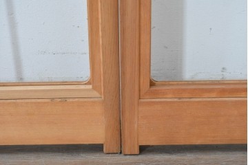 ヴィンテージ建具　昭和後期　明るい木色とすっきりとした格子が魅力の擦り上げ雪見障子戸4枚セット　(R-086586)