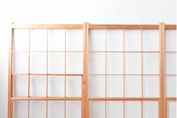ヴィンテージ建具　昭和後期　明るい木色とすっきりとした格子が魅力の擦り上げ雪見障子戸4枚セット　(R-086586)
