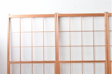 ヴィンテージ建具　昭和後期　明るい木色とすっきりとした格子が魅力の擦り上げ雪見障子戸4枚セット　(R-086587)