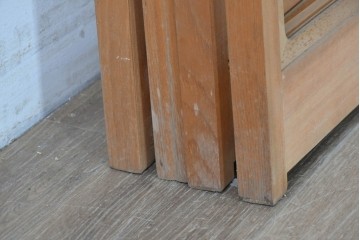 ヴィンテージ建具　昭和後期　明るい木色とすっきりとした格子が魅力の擦り上げ雪見障子戸4枚セット　(R-086589)