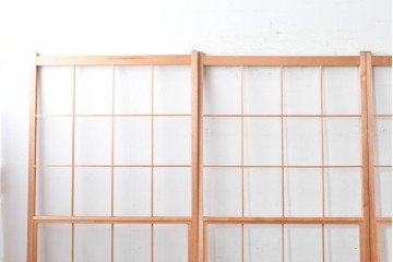 ヴィンテージ建具　昭和後期　明るい木色とすっきりとした格子が魅力の擦り上げ雪見障子戸4枚セット　(R-086591)