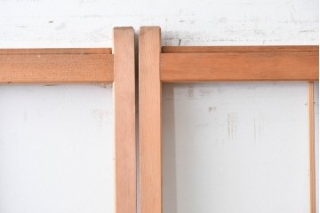 ヴィンテージ建具　昭和後期　明るい木色とすっきりとした格子が魅力の擦り上げ雪見障子戸4枚セット　(R-086592)