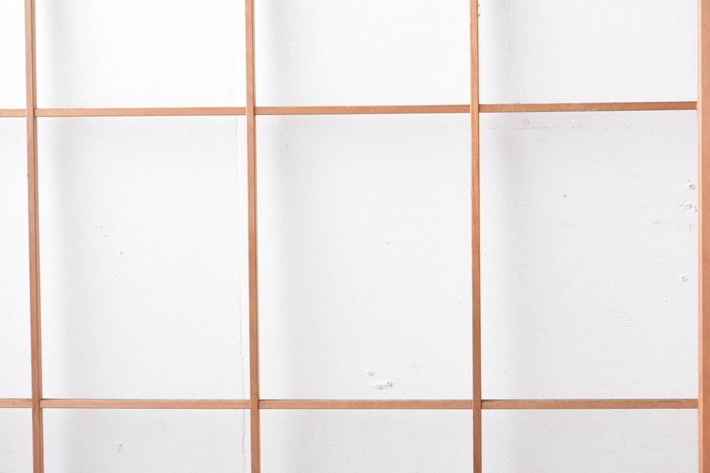 ヴィンテージ建具　昭和後期　明るい木色とすっきりとした格子が魅力の擦り上げ雪見障子戸4枚セット　(R-086592)