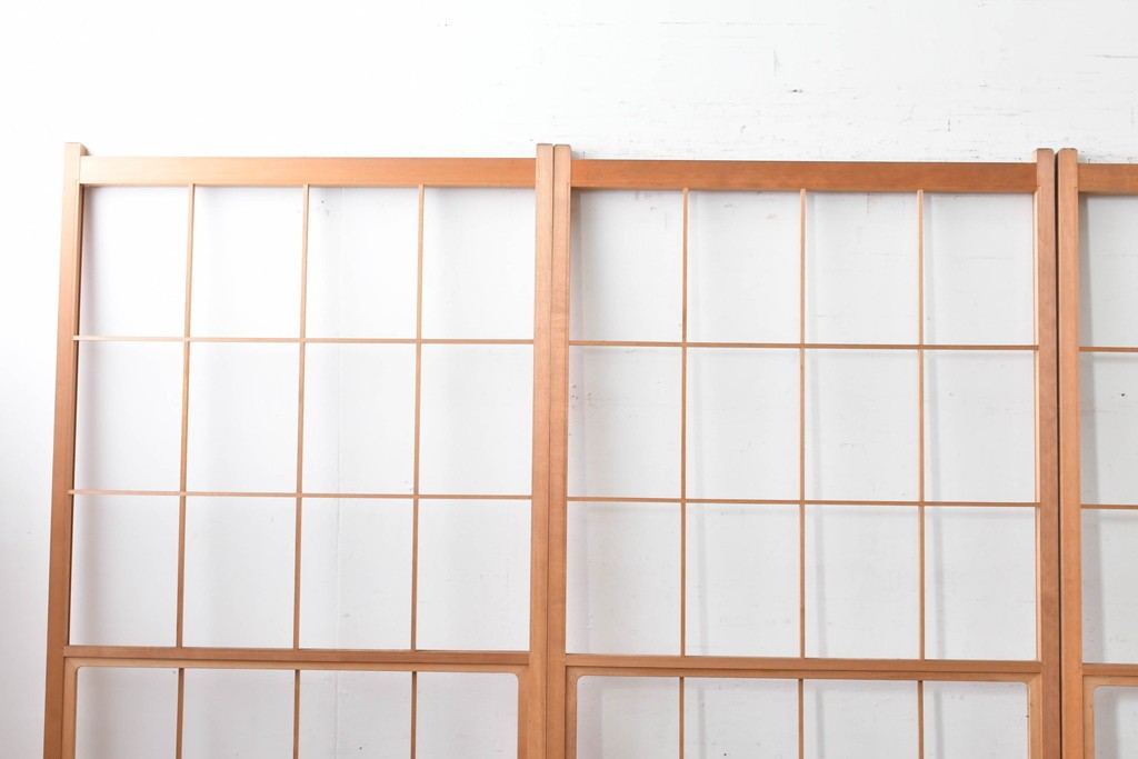 ヴィンテージ建具　昭和後期　明るい木色とすっきりとした格子が魅力の擦り上げ雪見障子戸4枚セット　(R-086592)