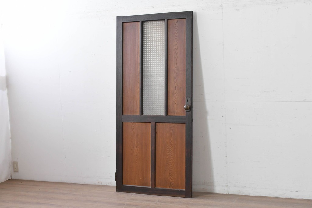 アンティーク建具　昭和初期　大正ロマン　繊細な模様が浮かぶプレスガラス入りの木製ドア1枚　(R-086593)