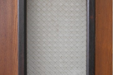 アンティーク建具　昭和初期　大正ロマン　繊細な模様が浮かぶプレスガラス入りの木製ドア1枚　(R-086593)