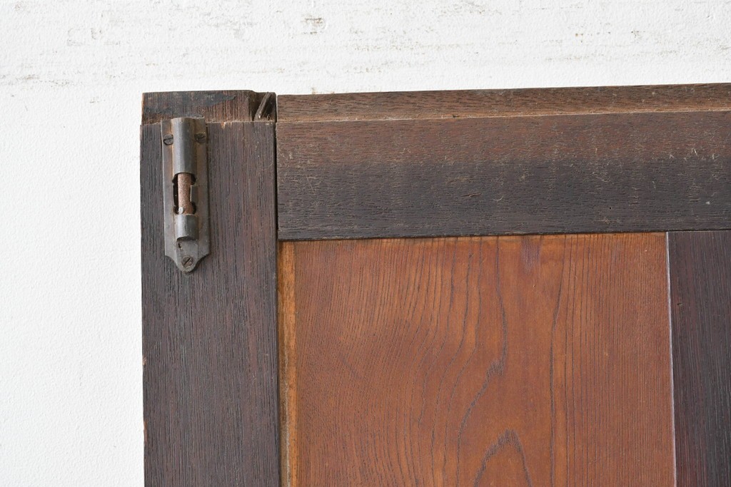 アンティーク建具　昭和初期　大正ロマン　異なる木色のコントラストが目を引く引き戸1枚　(R-086594)