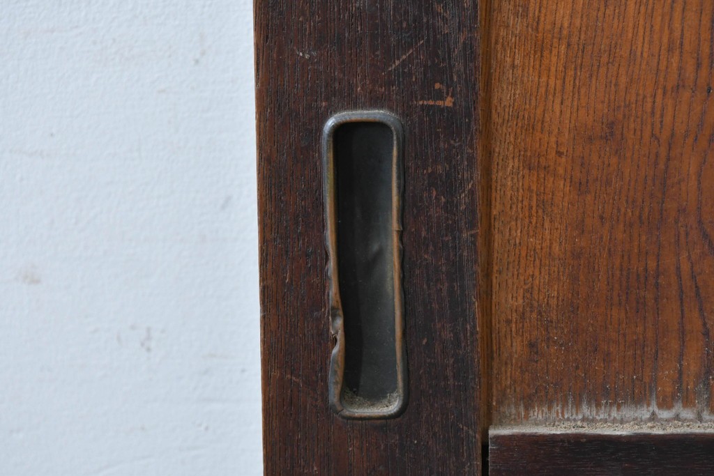 アンティーク建具　昭和初期　大正ロマン　異なる木色のコントラストが目を引く引き戸1枚　(R-086594)