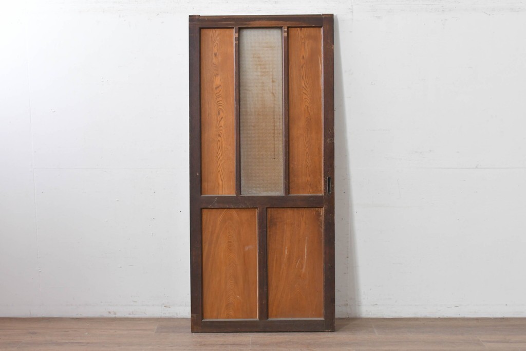 アンティーク建具　昭和初期　大正ロマン　異なる木色のコントラストが目を引く引き戸1枚　(R-086594)