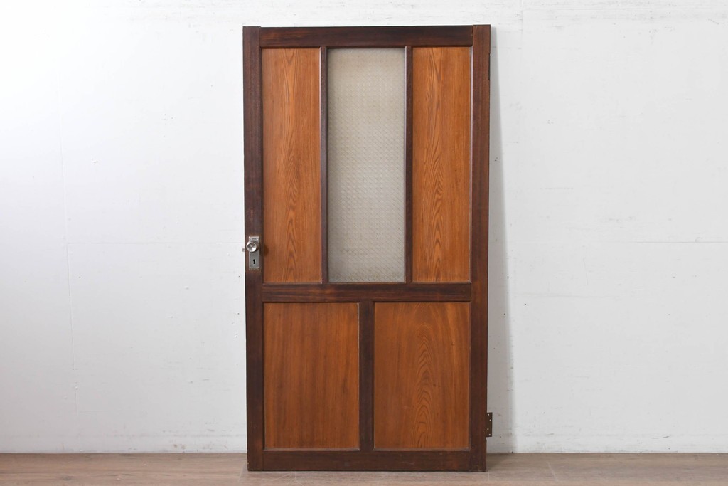 アンティーク建具　昭和初期　大正ロマン　異なる木色のコントラストが目を引くドア1枚　(R-086595)