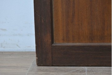 アンティーク建具　昭和初期　大正ロマン　異なる木色のコントラストが目を引くドア1枚　(R-086595)