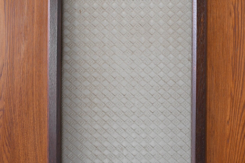 アンティーク建具　昭和初期　大正ロマン　異なる木色のコントラストが目を引くドア1枚　(R-086595)