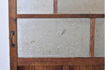 アンティーク建具　大正から昭和初期　大正ロマン　素朴な木味が魅力のガラス扉1枚　(R-086596)