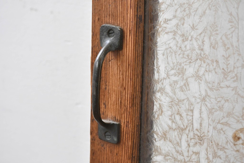 アンティーク建具　大正から昭和初期　大正ロマン　素朴な木味が魅力のガラス扉1枚　(R-086596)