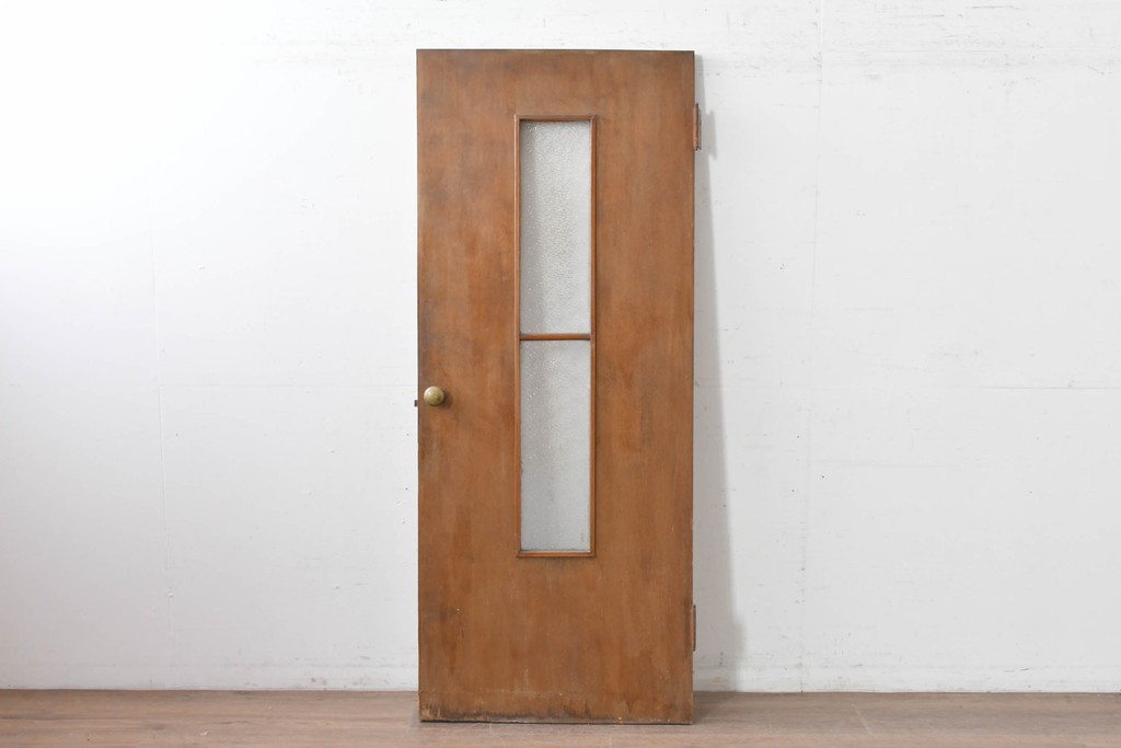 ヴィンテージ建具　昭和中期　温もりある木味のシンプルなドア1枚　(R-086597)