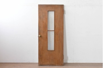 ヴィンテージ建具　昭和中期　温もりある木味のシンプルなドア1枚　(R-086597)