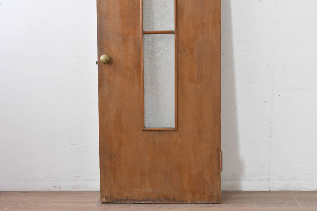 ヴィンテージ建具　昭和中期　温もりある木味のシンプルなドア1枚　(R-086597)