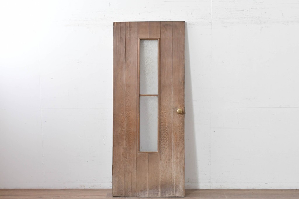ヴィンテージ建具　昭和中期　温もりある木味のシンプルなドア1枚　(R-086597)