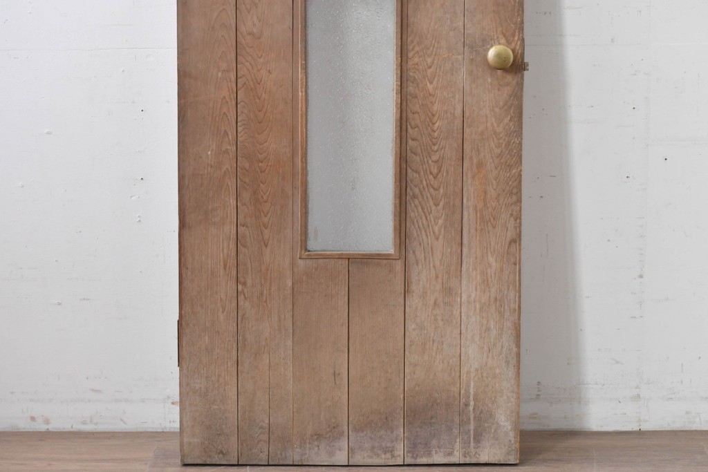 ヴィンテージ建具　昭和中期　温もりある木味のシンプルなドア1枚　(R-086597)