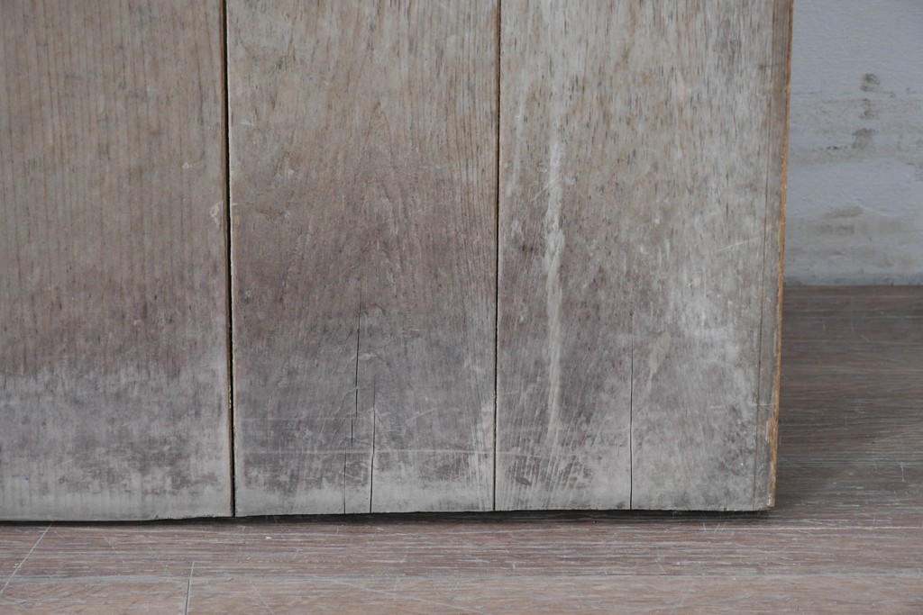 ヴィンテージ建具　昭和中期　温もりある木味のシンプルなドア1枚　(R-086597)