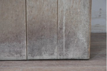 ヴィンテージ建具　昭和中期　温もりある木味のシンプルなドア1枚　(R-086597)