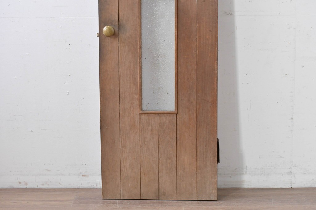 ヴィンテージ建具　昭和中期　ガラス入り　素朴な木味が魅力的な幅狭タイプのドア1枚　(R-086598)