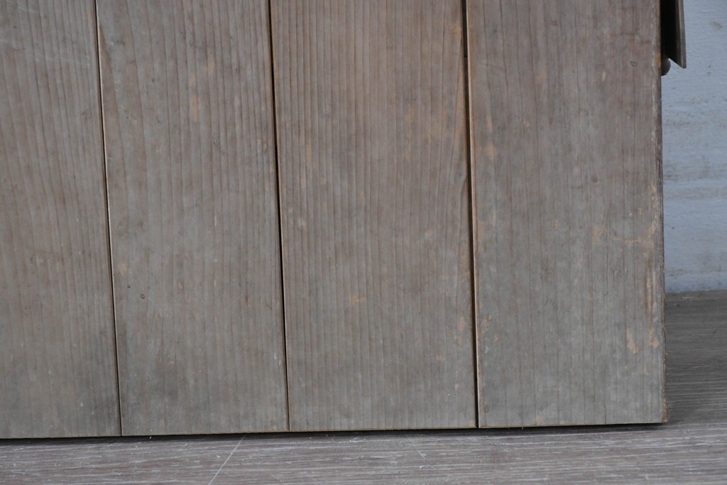 ヴィンテージ建具　昭和中期　ガラス入り　素朴な木味が魅力的な幅狭タイプのドア1枚　(R-086598)