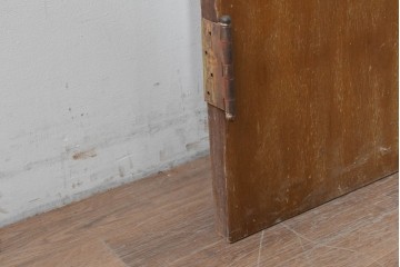 ヴィンテージ建具　昭和中期　ガラス入り　素朴な木味が魅力的な幅狭タイプのドア1枚　(R-086598)